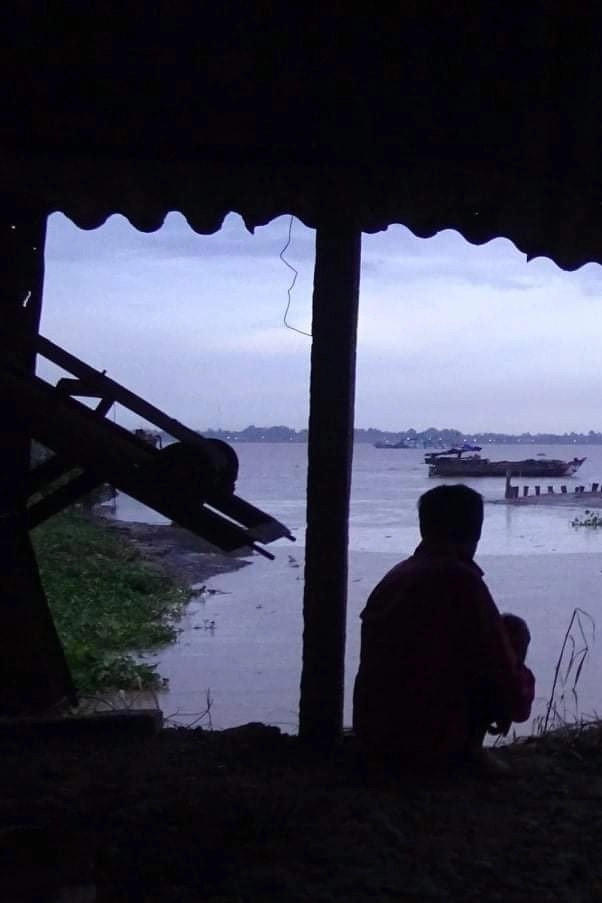 Trăng trên lò gạch