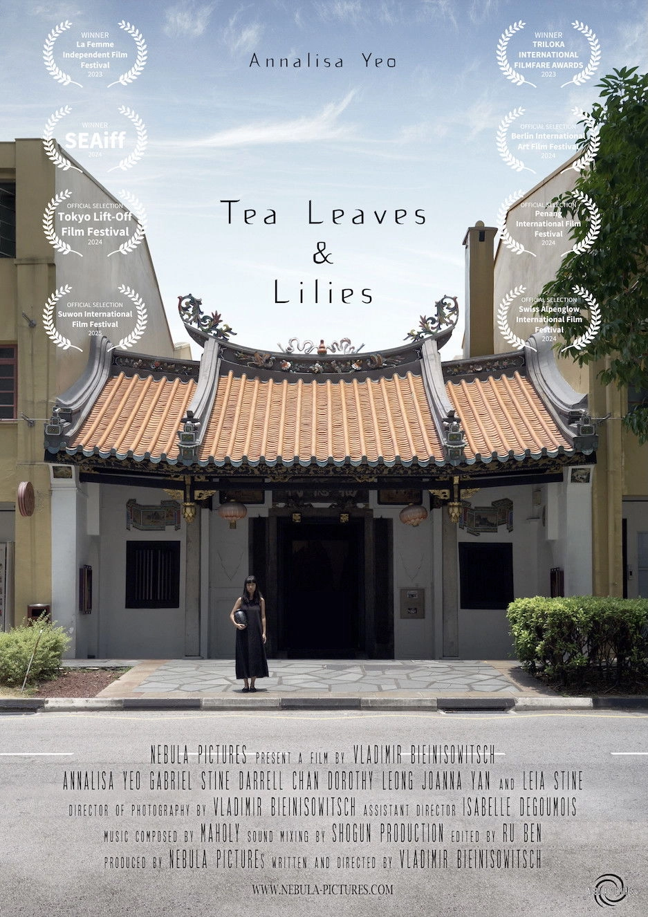 Tea Leaves & Lilies