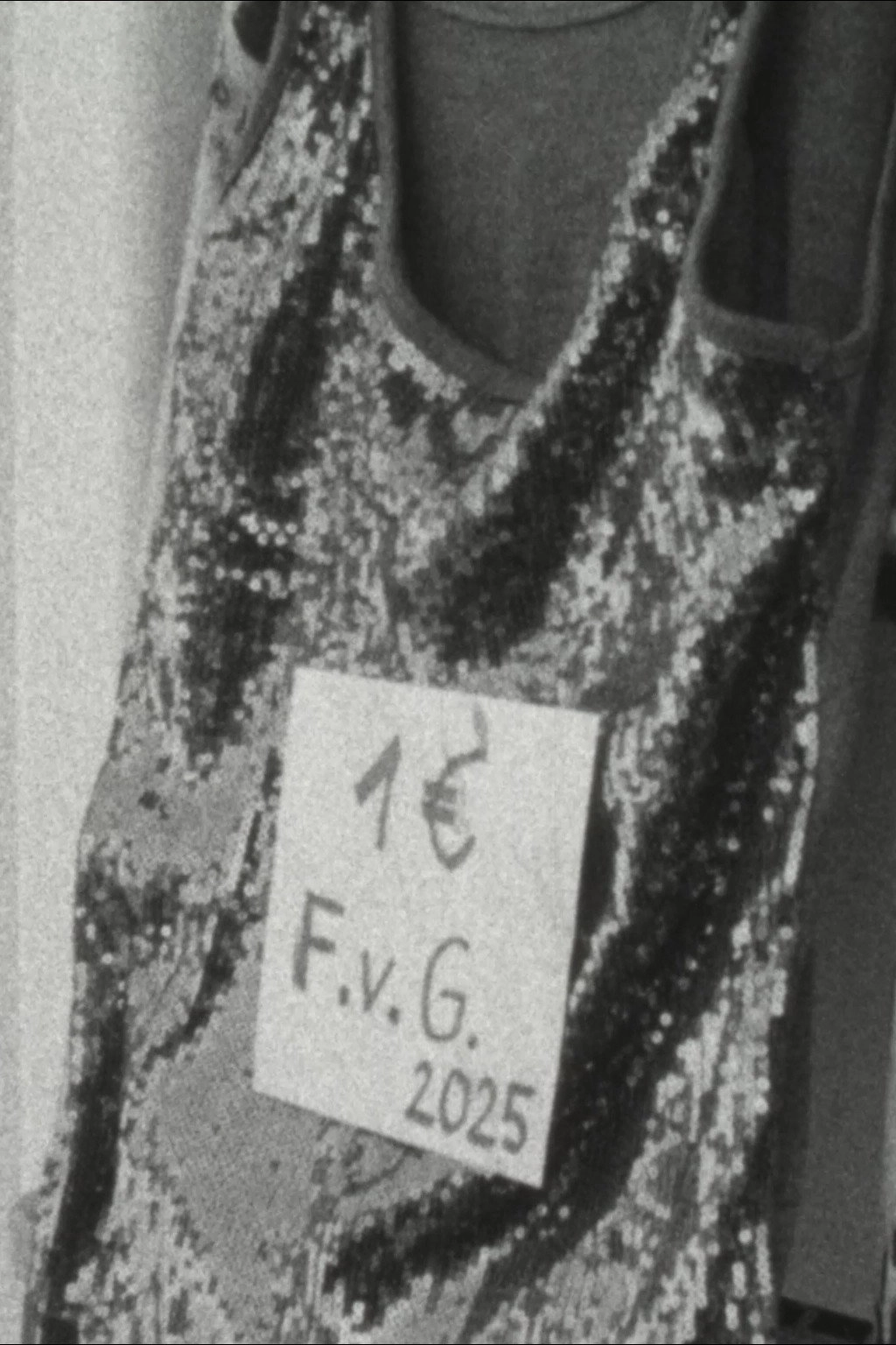 1 €, 3 €