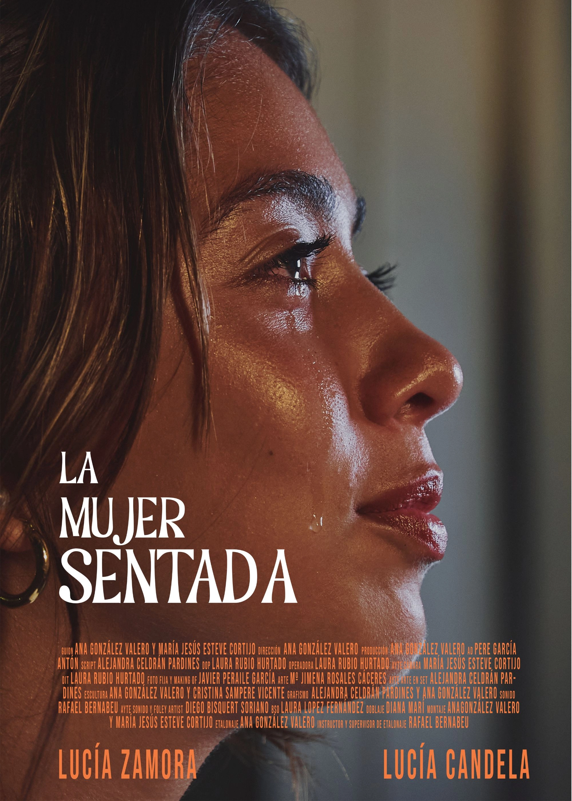 La mujer sentada