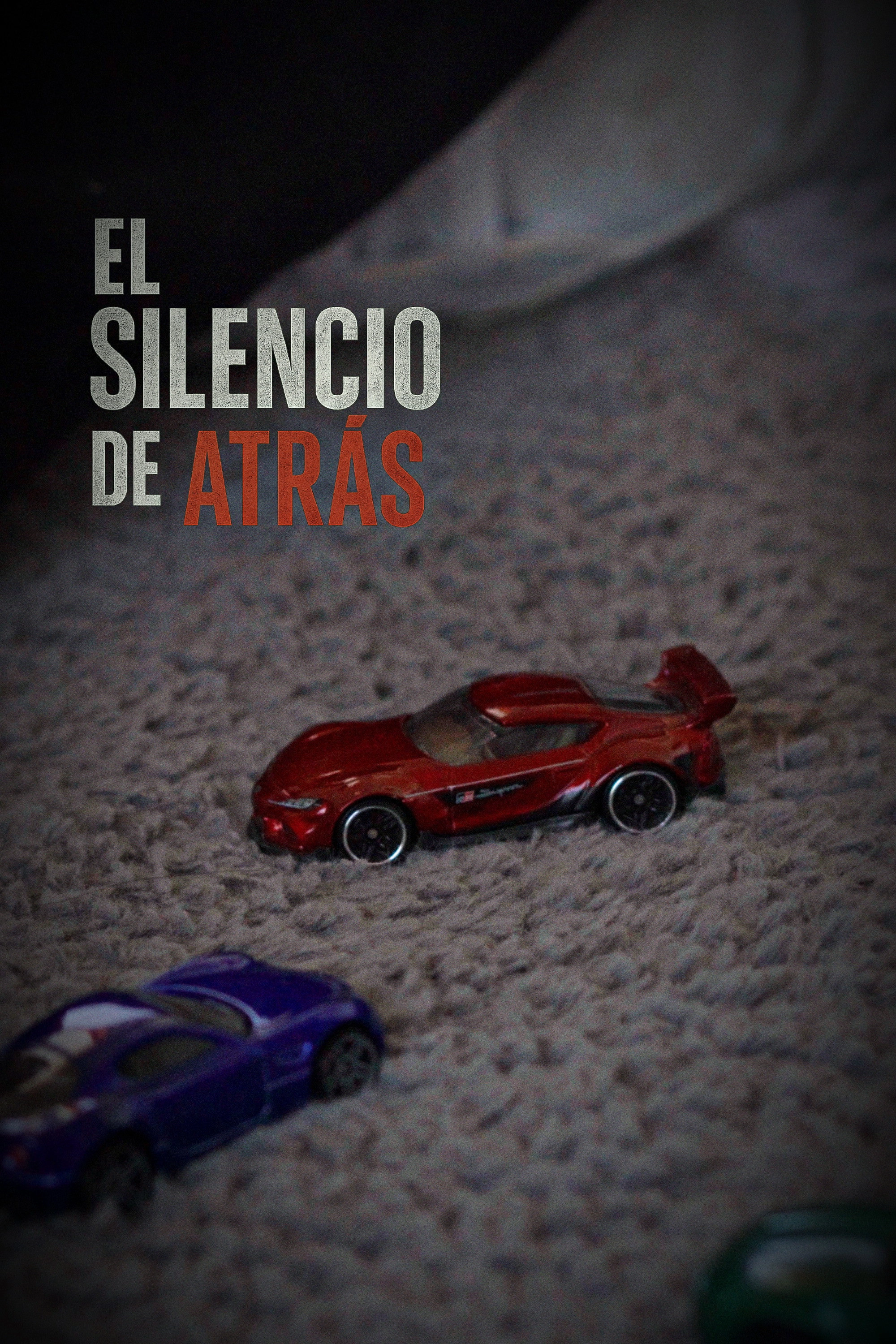 El silencio de atrás