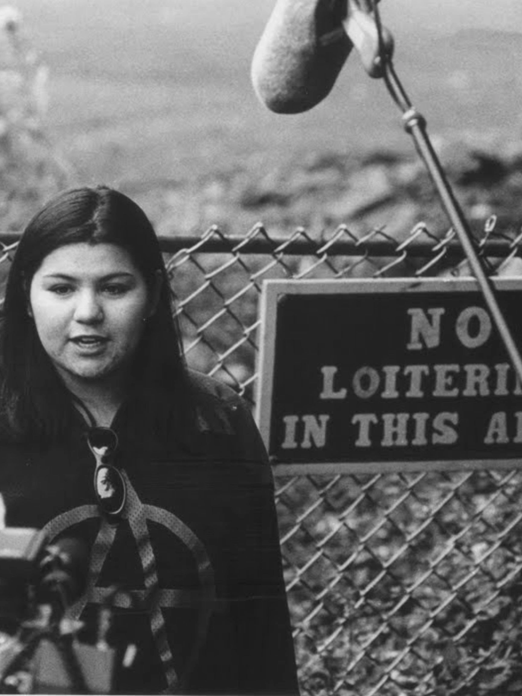 No Loitering