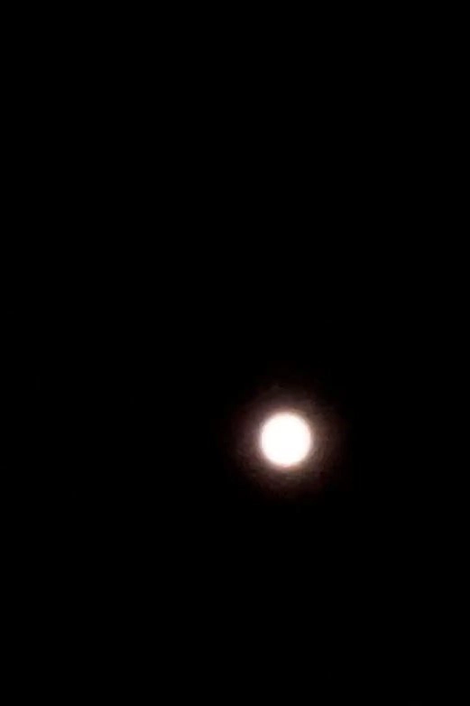 Sem nuvens, sem estrelas